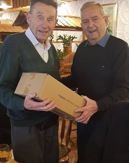 https://www.gzl.si/wp-content/uploads/2025/01/Alojz-Kogovsek-90-let-Tone-Podobnik-2024-428x540.jpg