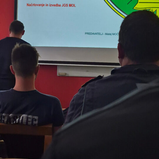https://www.gzl.si/wp-content/uploads/2026/04/Posvet-pozarne-straze-540x540.jpg