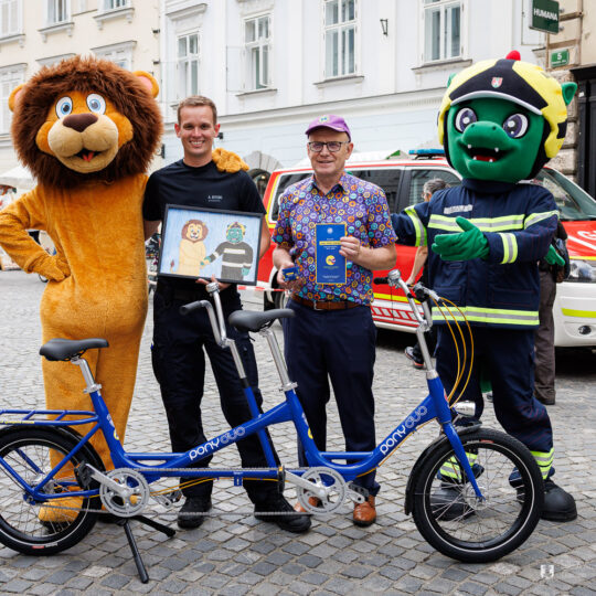 https://www.gzl.si/wp-content/uploads/2026/07/2026_06_13-Dogodek-Tandem-nasmehov-MNZJU-LOGO-spletna-stran-006-540x540.jpg